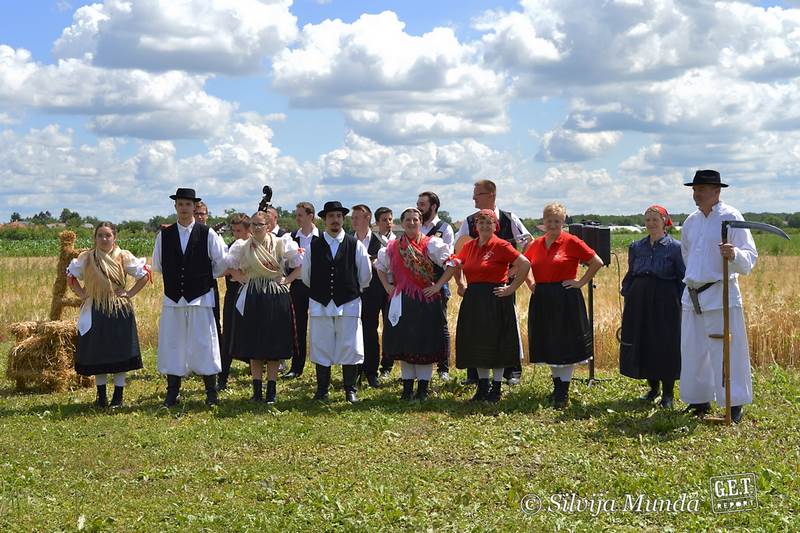 Kulturno-turistička manifestacija "Mamičina žetva" /  KUD Seljačka sloga iz Nedelišća