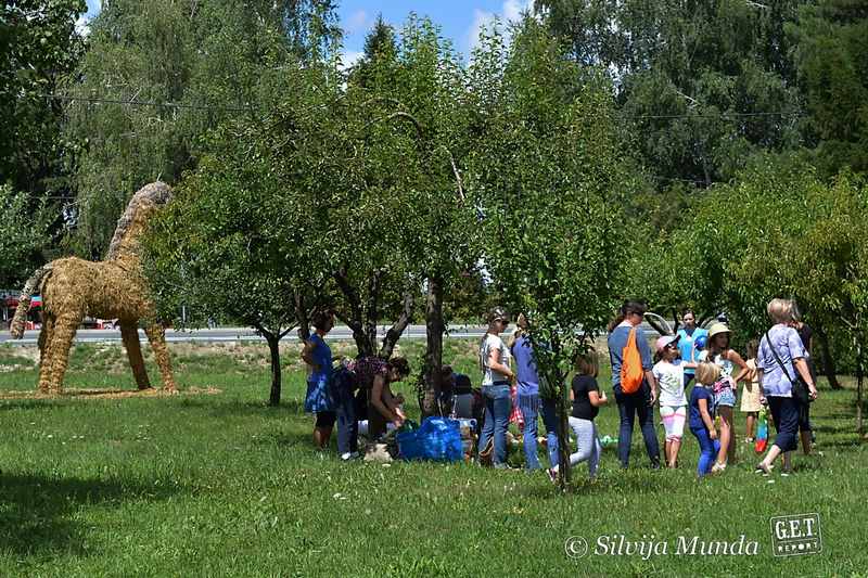 Kulturno-turistička manifestacija "Mamičina žetva" /  igraonice za djecu