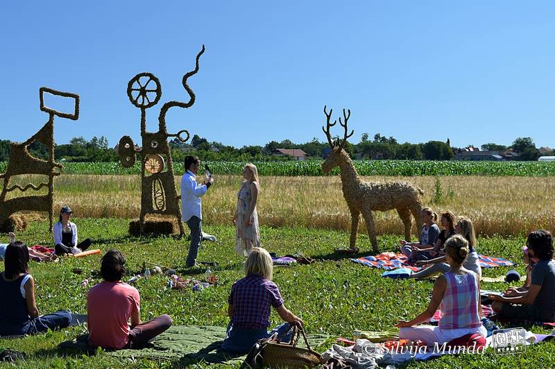 Kulturno-turistička manifestacija "Mamičina žetva" /  Vođena jutarnja meditacija; Kiwi go crazy