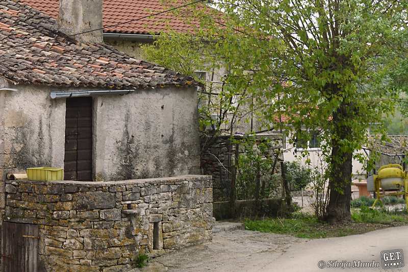 obitelj Fakin u selu Bataji, u području Motovuna, živi već više od 300 godina