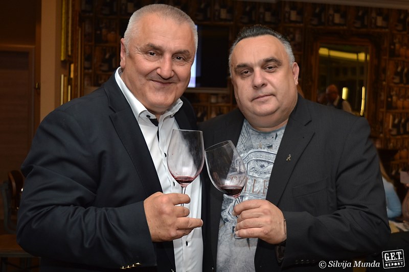 Vinski razgovori: Davor Zdjelarević  i Tomislav Stiplošek