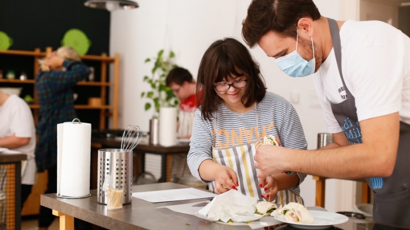 Kuhanje s poznatim food blogerom za Udrugu Down